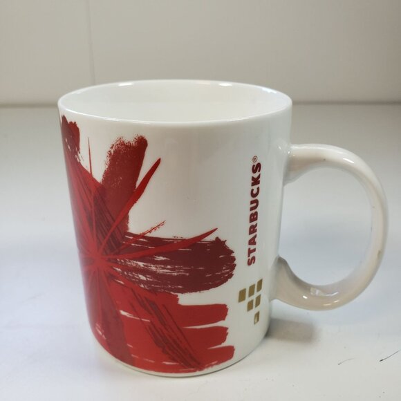Starbucks 2014 Christmas Mug Beautiful Red Poinsettia EXCEPTIONAL CONDITION!!! - Picture 1 of 6
